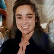 Profesora de todas las edades y niveles de programación